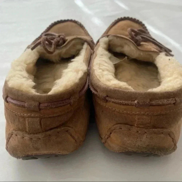 UGG Australia Dakota Chestnut brown Suede Moccasin Wool Fur Slippers Sho… - Picture 3 of 11